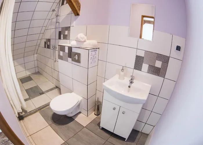 אכסניה Fitness Premium *