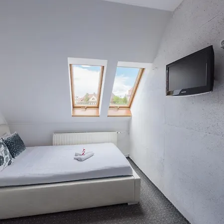 Fitness Premium Hostel Vratislav